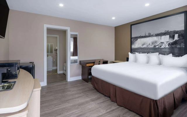 Super 8 By Wyndham Niagara Falls On