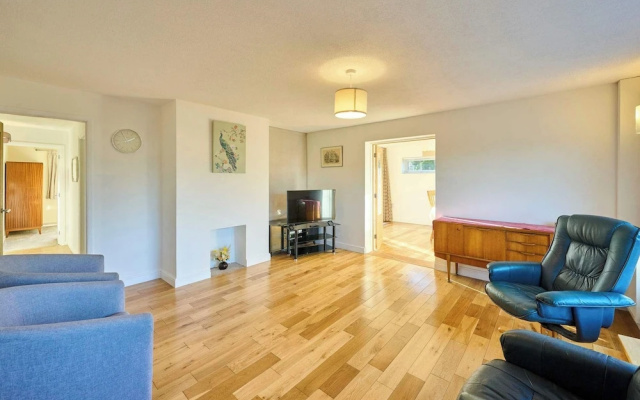 Host Stay Willow Way