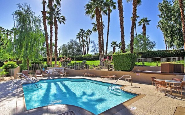 Quiet Palm Desert Condo: Workspace & Pool Access!