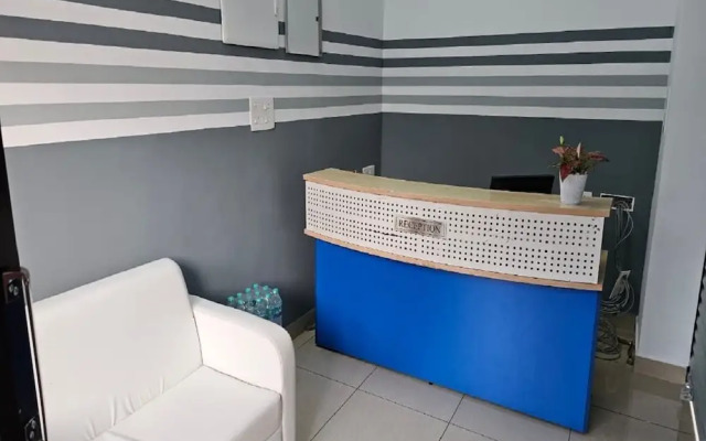 Pondy Pleasant Stay