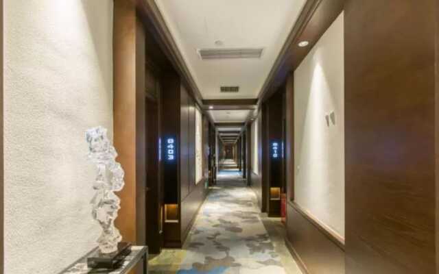 Atour Hotel