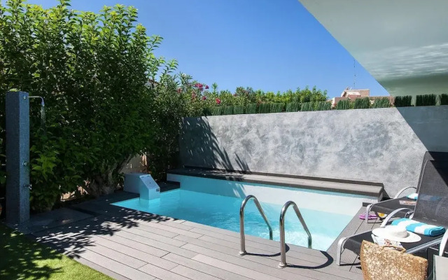 Bungalow in San Agustin With Pool