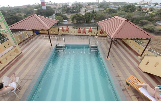 Tri Sea Hotel