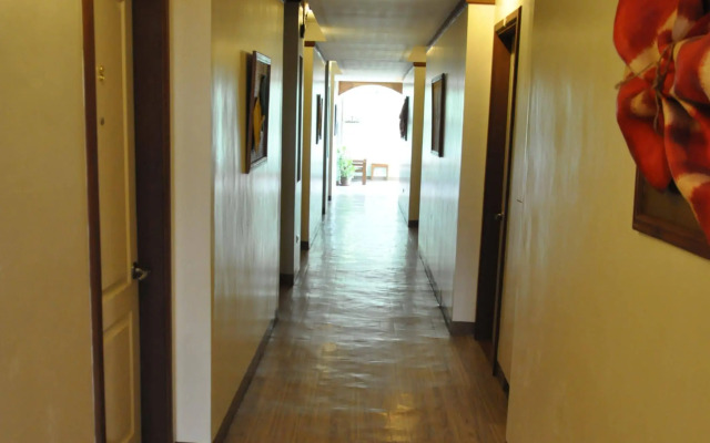 Bahay Ni Tuding Inn & Bistro