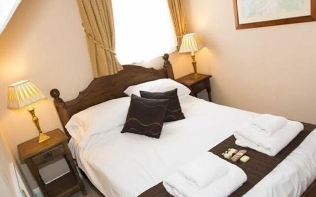High Corner Inn