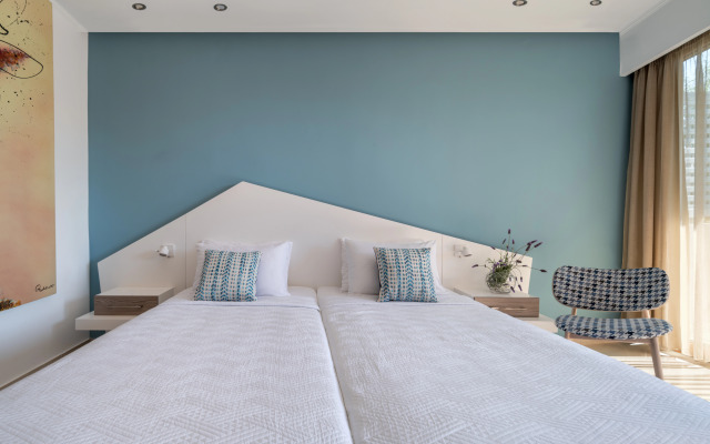 Kassandra Bay Resort, Suites & Spa