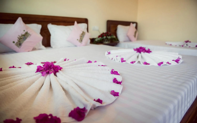 Seng Hout Hotel