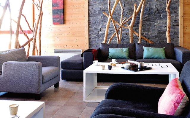 Modern Apartment in the Child-Friendly Ski Village Arc 1600