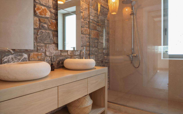 Elies Residences