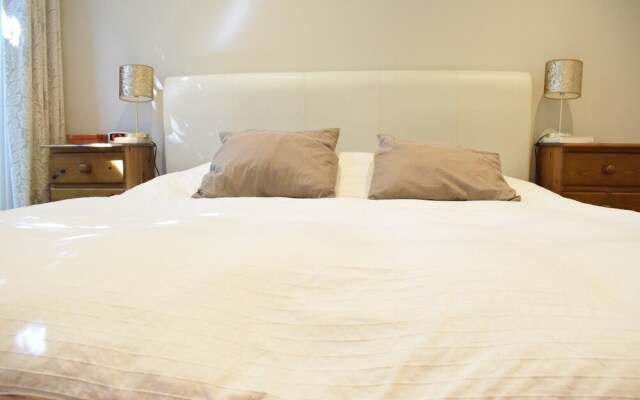 Modern 2 Bedroom Home in Chelsea