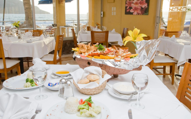 Las Flores Beach Resort