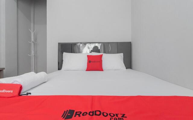 RedDoorz Syariah near Wisata Situ Gunung Sukabumi