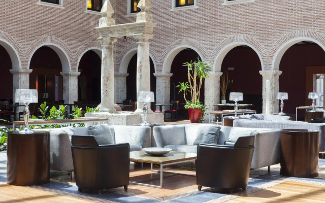 AC Hotel Palacio de Santa Ana by Marriott