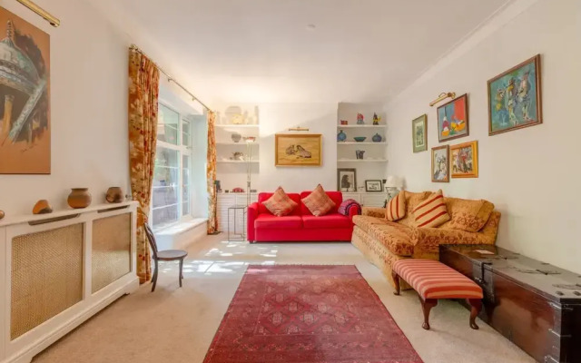 Stylish 2 Bedroom Apartment in Peaceful Richmond