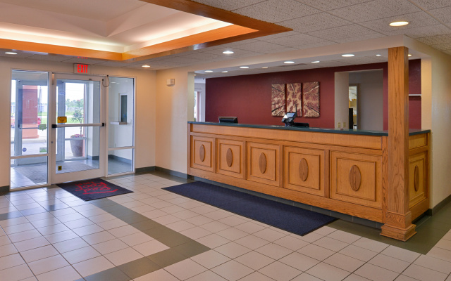 Red Roof Inn Clyde