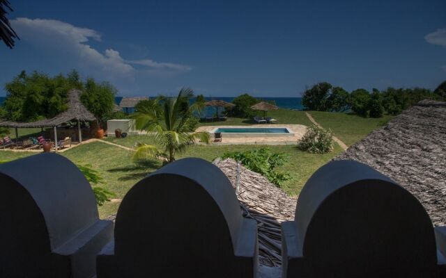 Pangani Cliffs Lodge