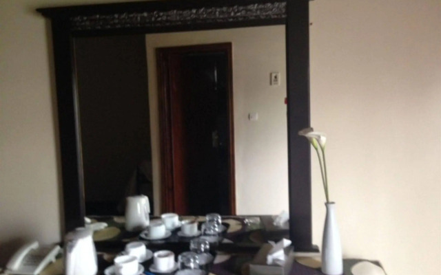 Business Hotel