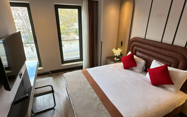 Timhotel Invalides Eiffel