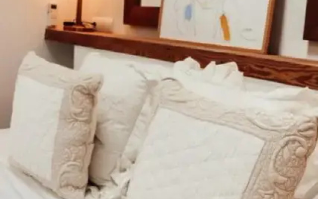 Catalina Beach House by Cassai