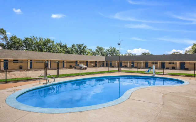 Americas Best Value Inn Giddings