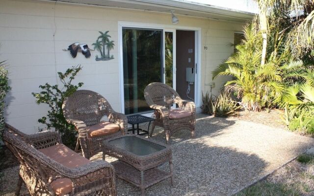 Jamaica Royale - 090 - 2 Br Condo