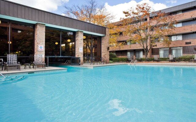 Sheraton Grand Rapids Airport Hotel