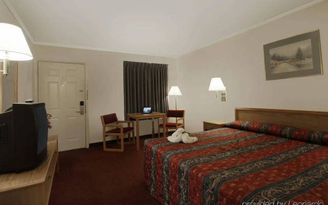 Deer Lodge Motel
