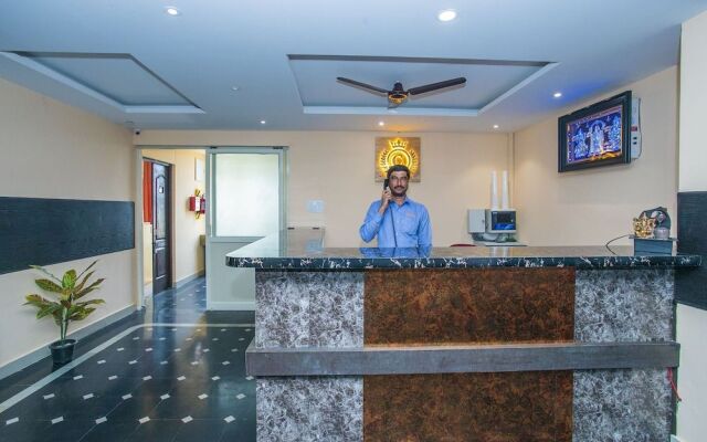 OYO 22837 Chairmen's Hotel