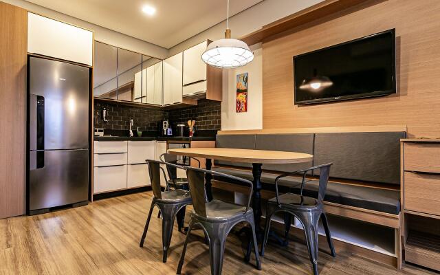 Studio cond. com piscina 700m da praia STI108