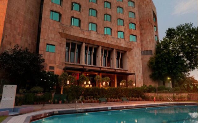 Hotel Samrat