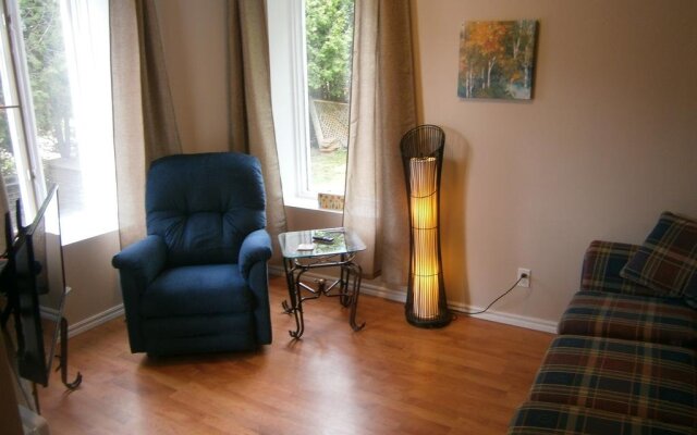 Sous le clocher de l'Anse