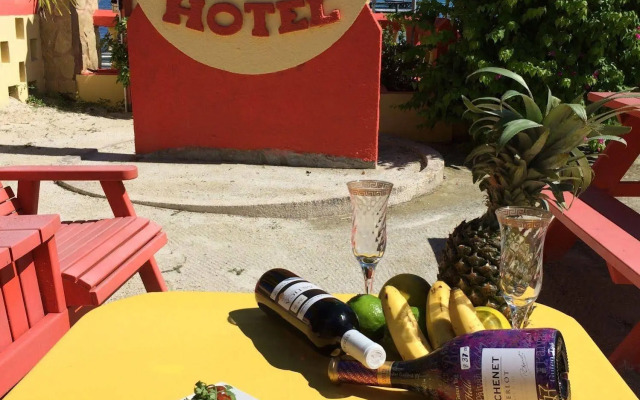 Tropical Paradise Hotel