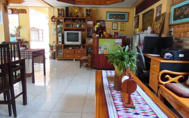 Heuan Lao Guesthouse