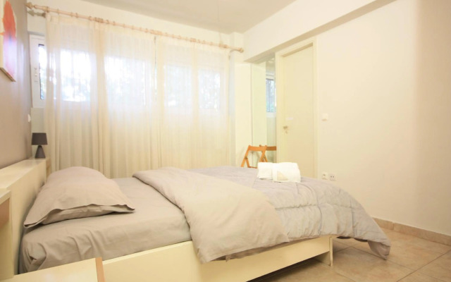 Park View Apartment with Garden 120m