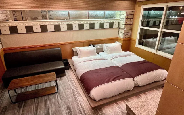 Fuji Outlet Hot Spring Hotel