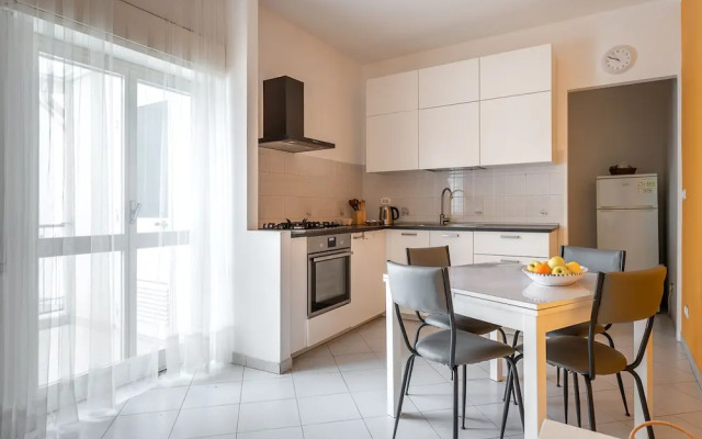 Comfy Central Apartment by Wonderful Italy