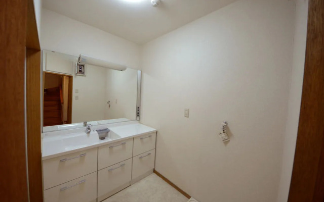 1-3Rd Residence Serviced Apartments Shin