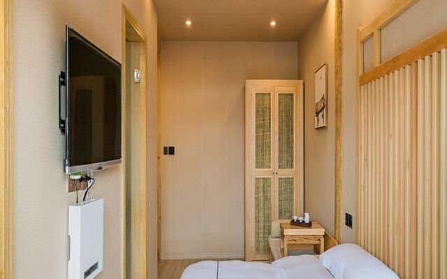 Wuhuayisu Wenjing Hotel