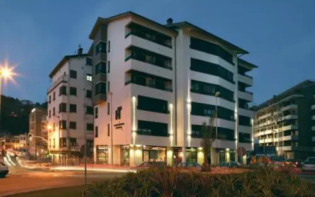Hotel Txarriduna