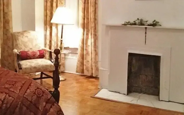 The Confederate House