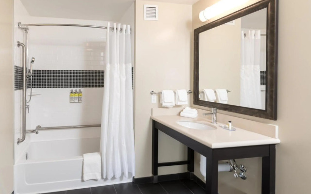 Staybridge Suites Saskatoon - University by IHG