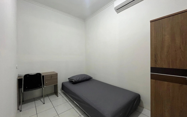 SPOT ON 93624 Damai 3 Guest House Syariah