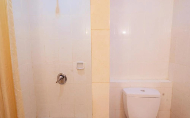 Capital O 1735 Adika Bahtera Hotel