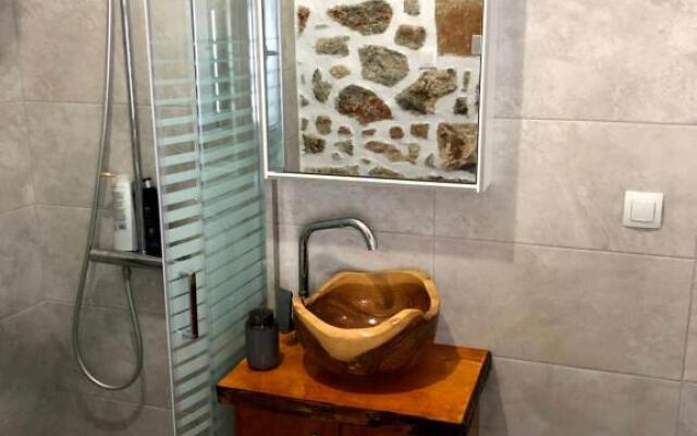 Oikia Stone House in seaside Kalo Chorio