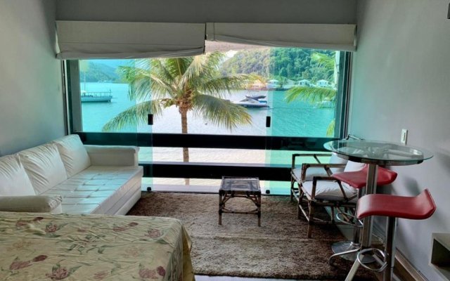 Apartamento Angra vista para o mar