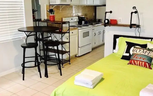 Petrina Studio Apartment