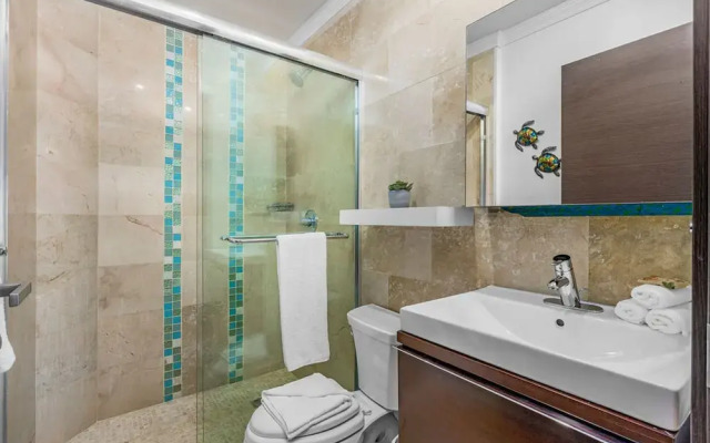 Fantastic 1BR Condo w Amazing Views Amenities
