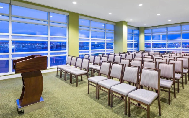 The Westin Wall Centre, Vancouver Airport