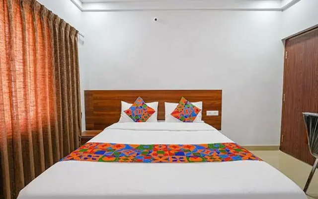 Fabhotel Whitefield Suites