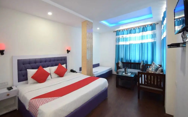 OYO Rooms Model Town